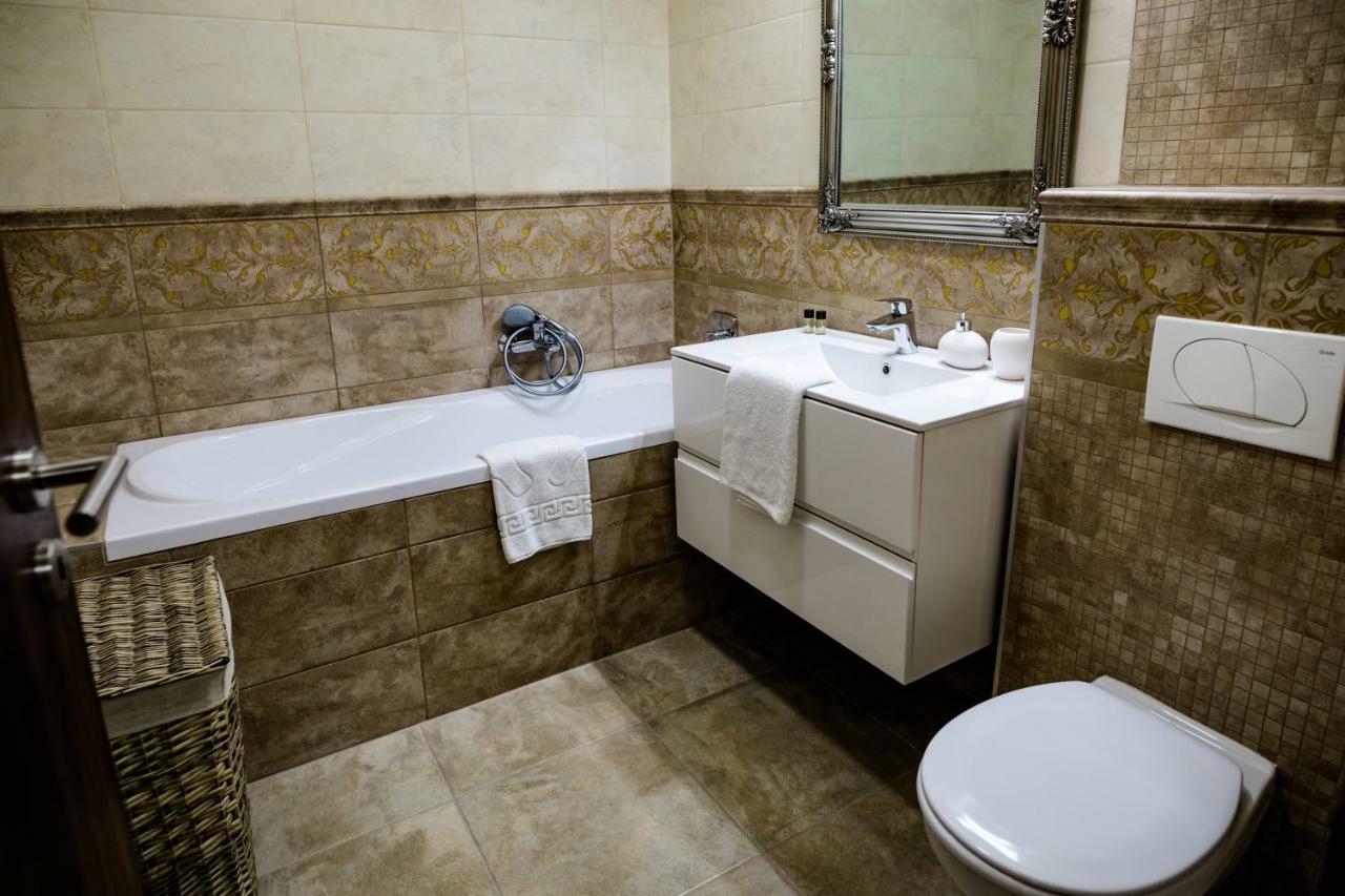 Liszt Ferenc Apartments Kecskemét Exteriör bild